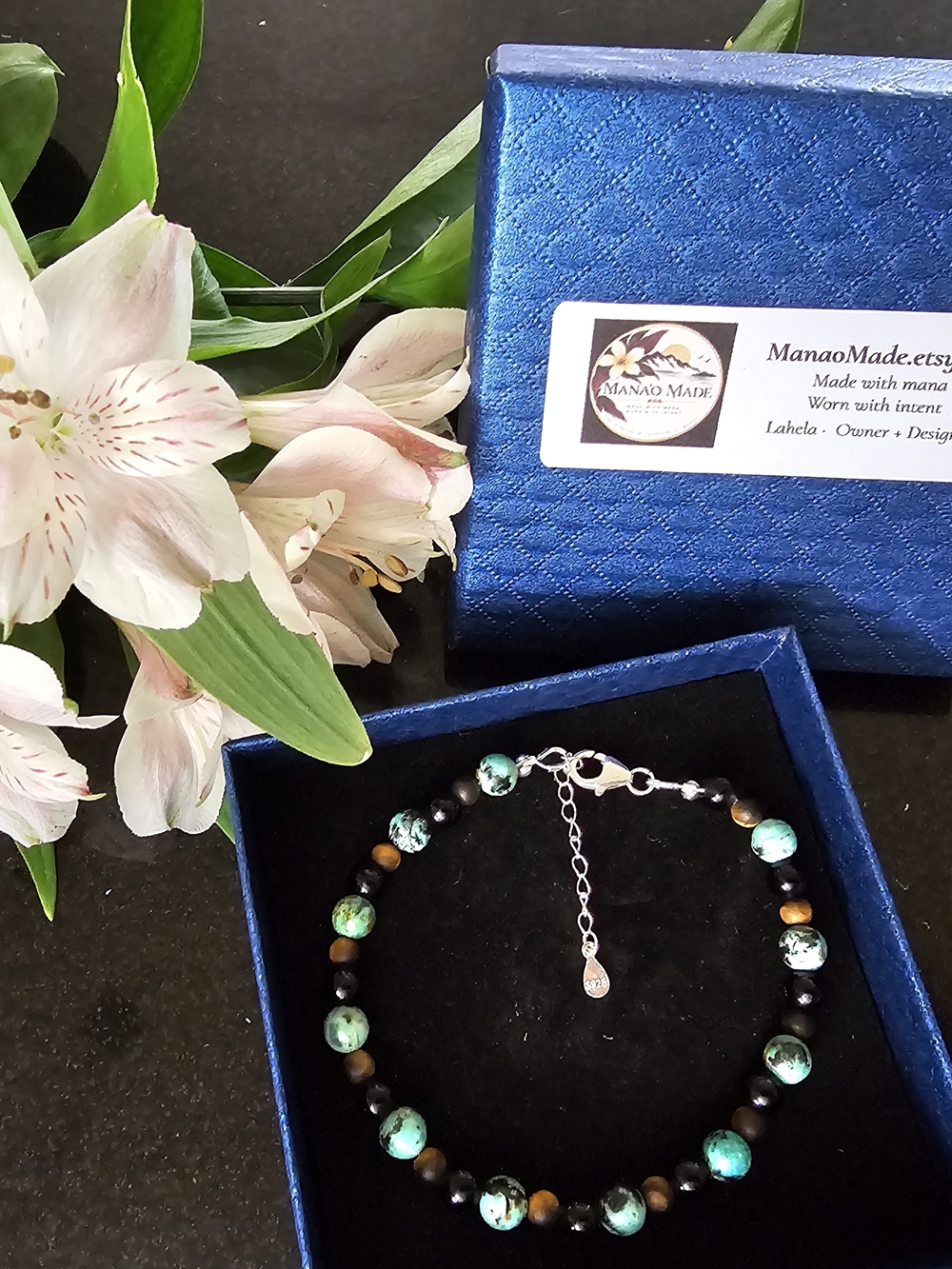 ManaoMade Turquoise & Brown Beaded Women's Bracelet